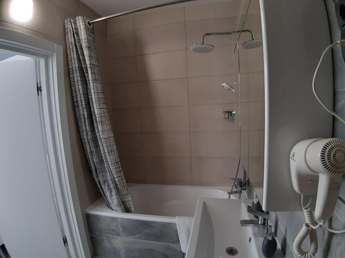 Appartement Яркая История à Kiev Extérieur photo