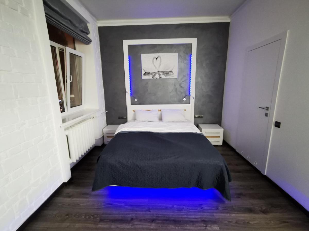 Appartement Яркая История à Kiev Extérieur photo